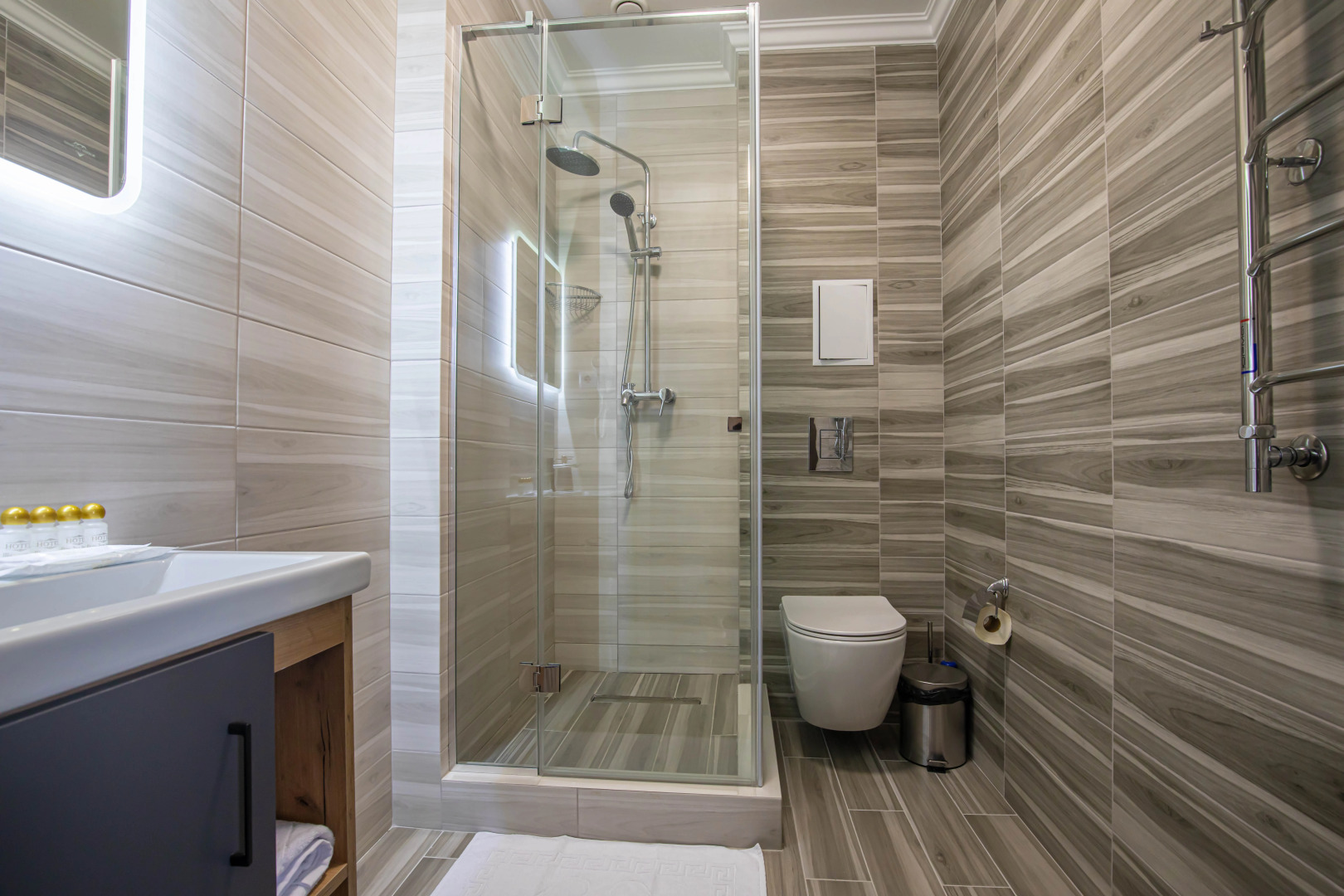 Отель Full House