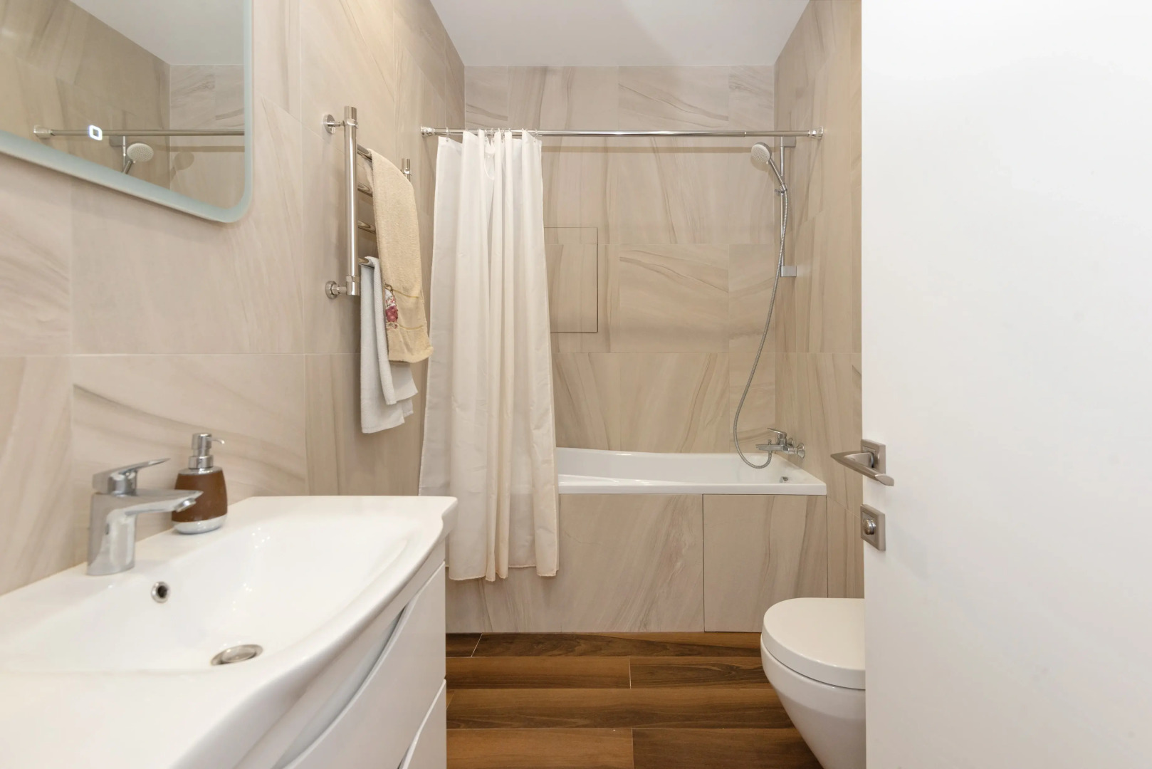 Aпартаменты #1 Superior studio for 2+2 by Lo Apartments