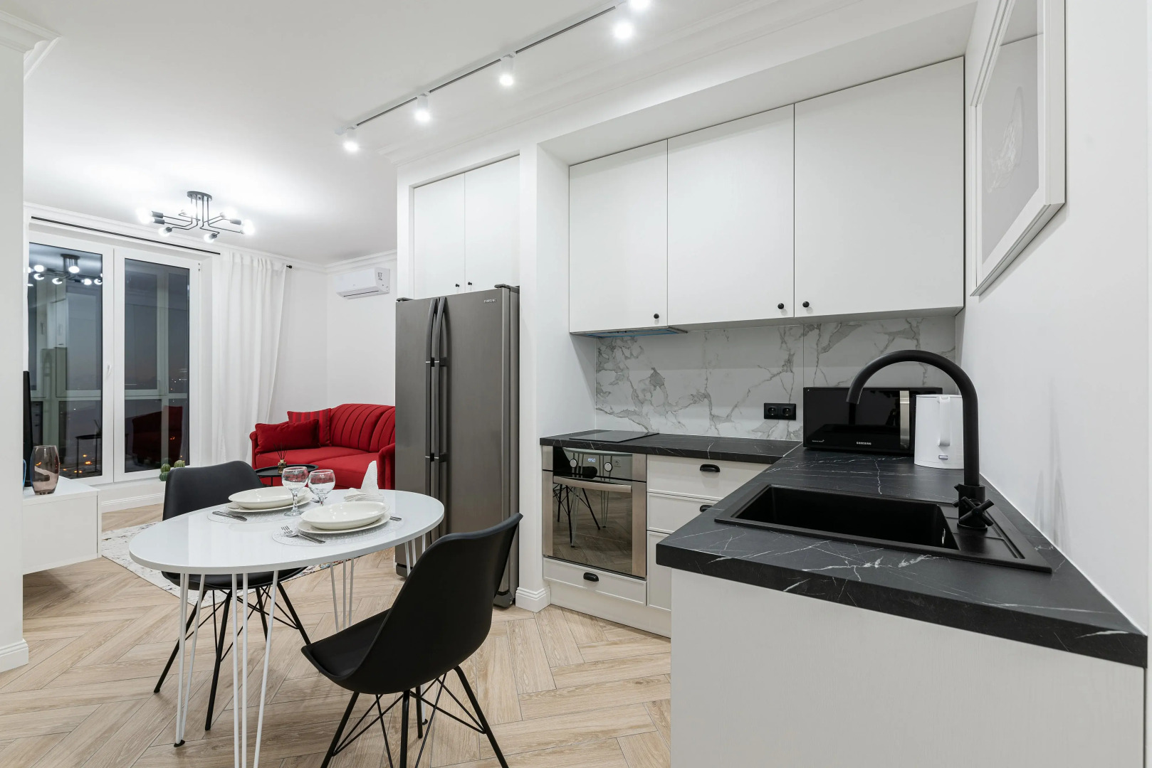 Апартаменты Румер в современном жилом комплексе у ТЦ Дана Молл