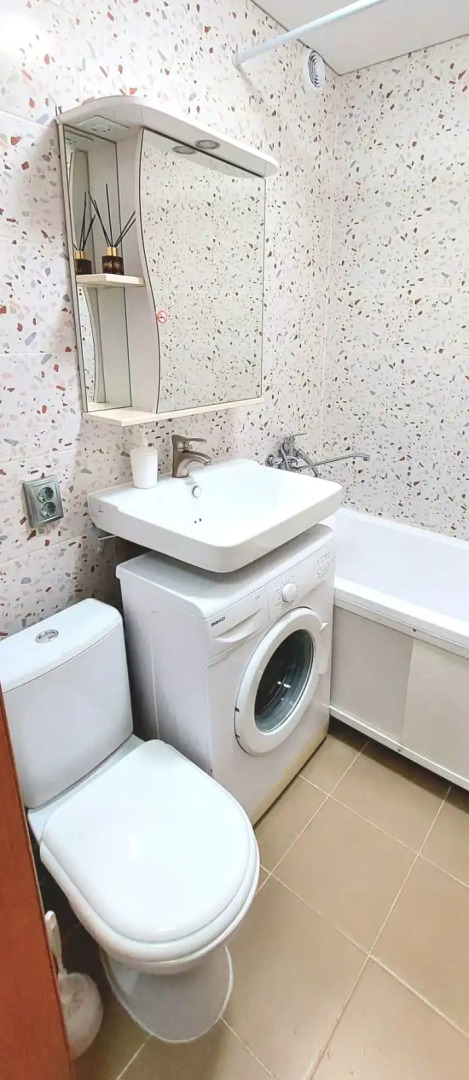 Квартира Дом у Озера в Парке Якутова