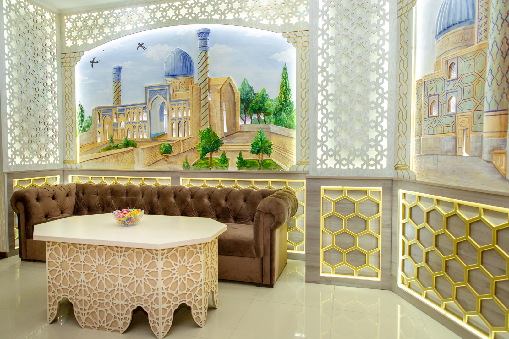 Отель The Royal