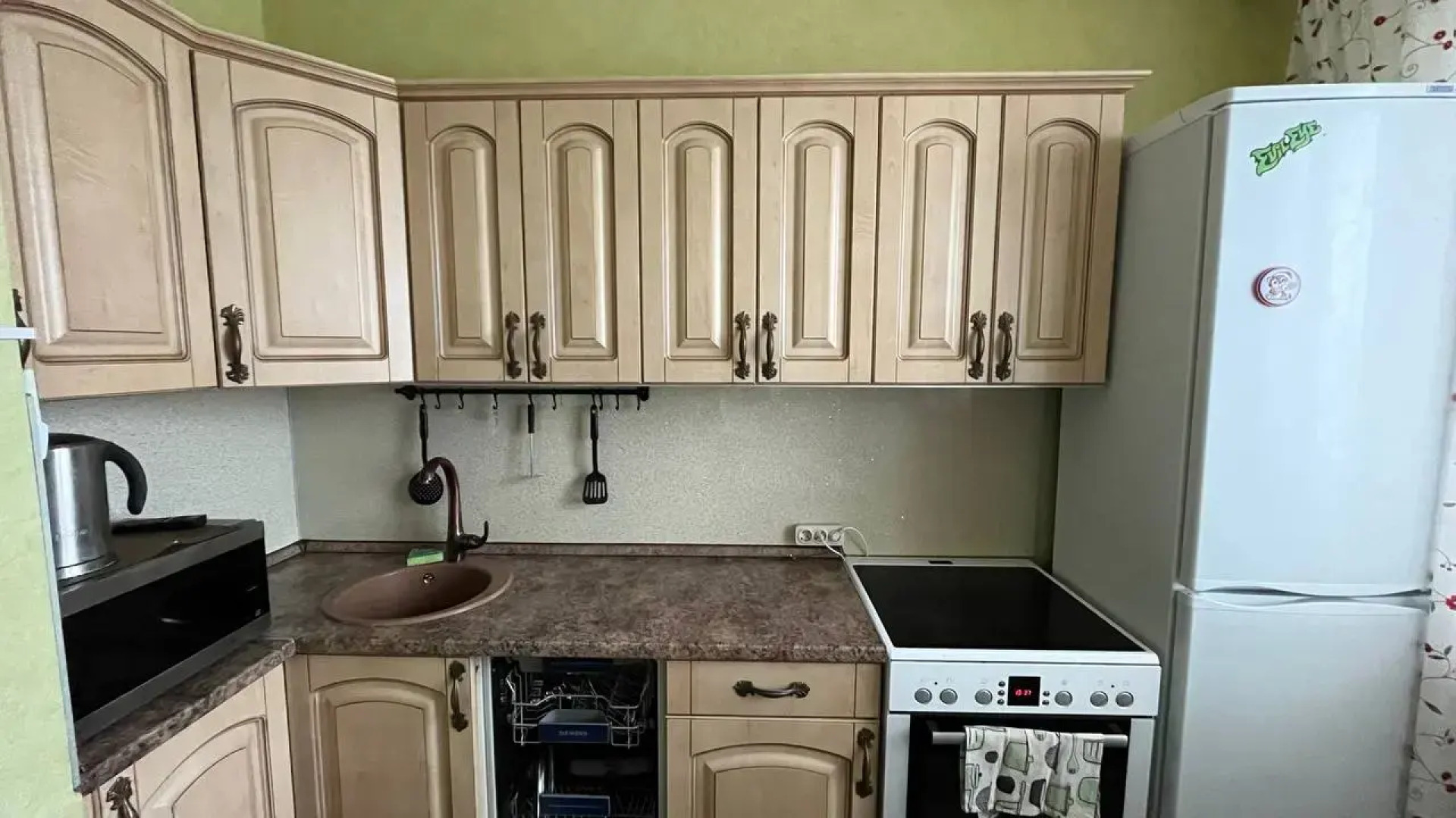 Квартира 2-х комнатная Осенний бульвар