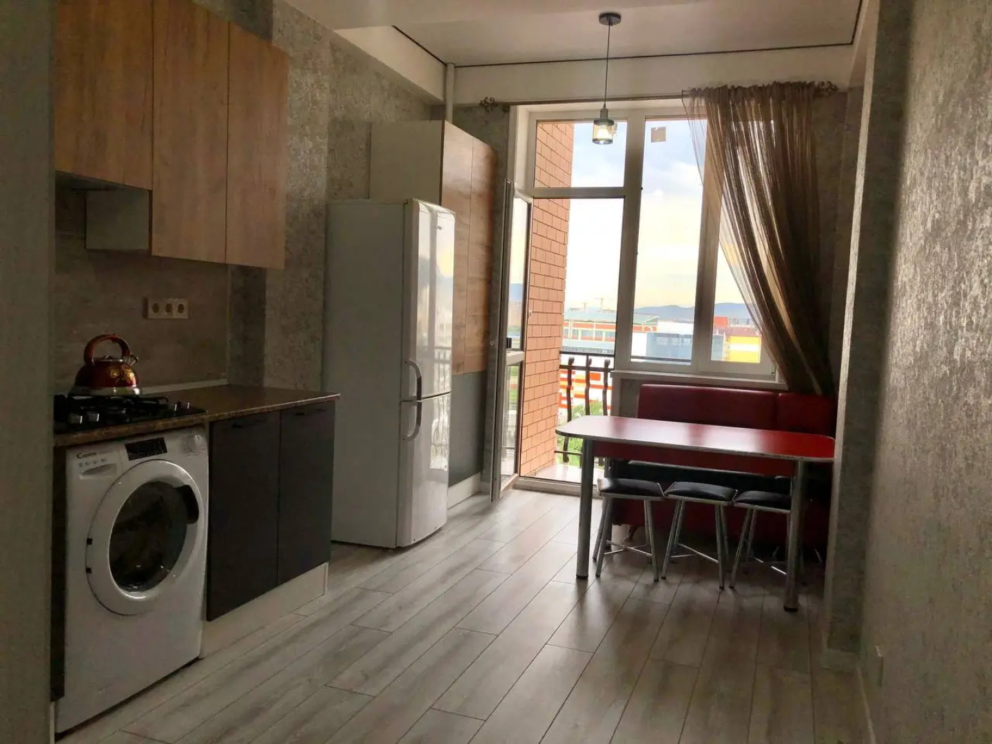 Апартаменты С Видом на Горы и Город