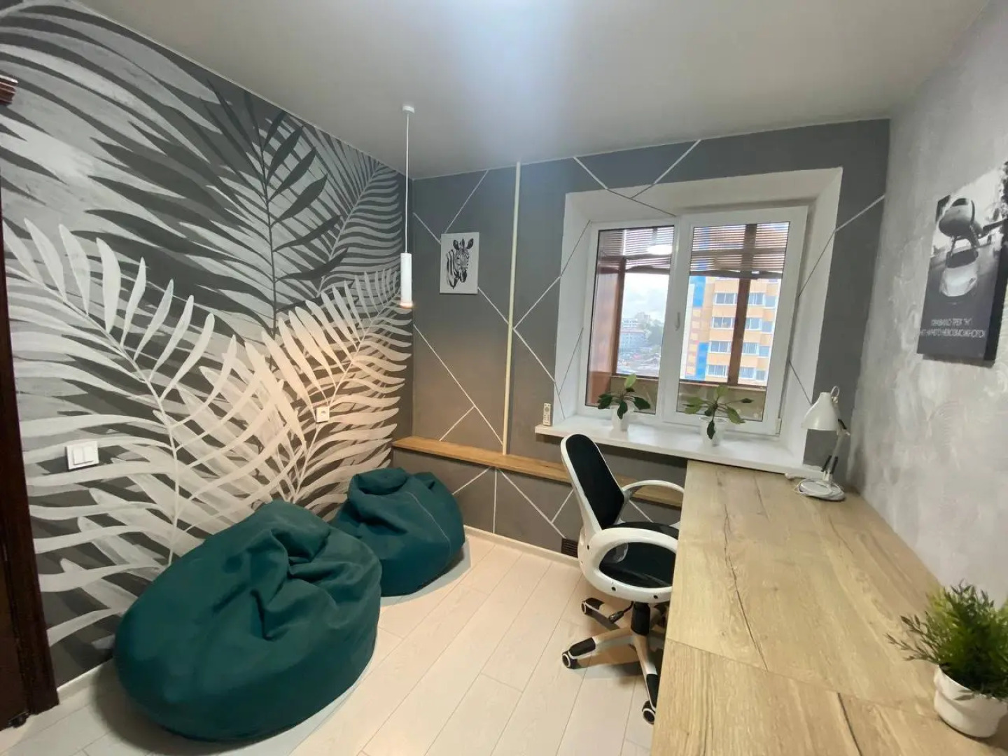 Квартира Стильная трехкомнатная рядом с центром