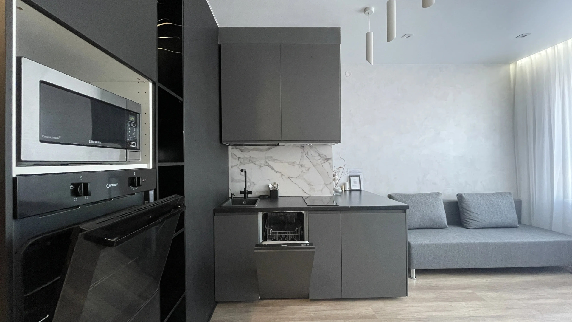 Апартаменты Евро 2-шка Мкр.Солнечный Дизайнерский Ремонт