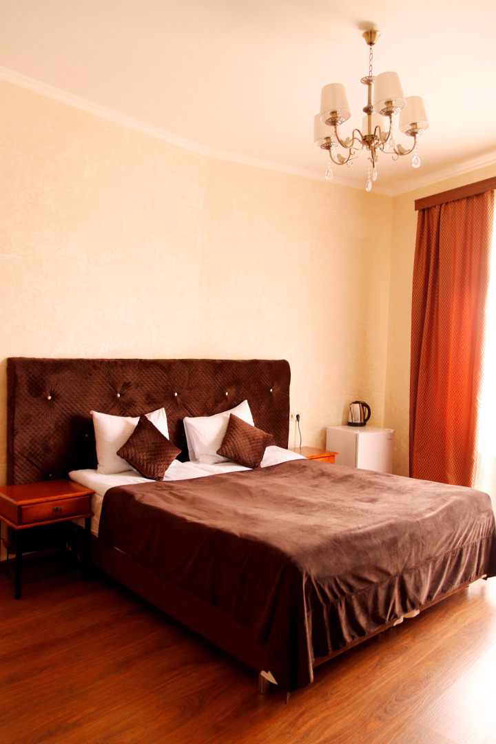 Gostevoj Dom Malen'kij Parizh