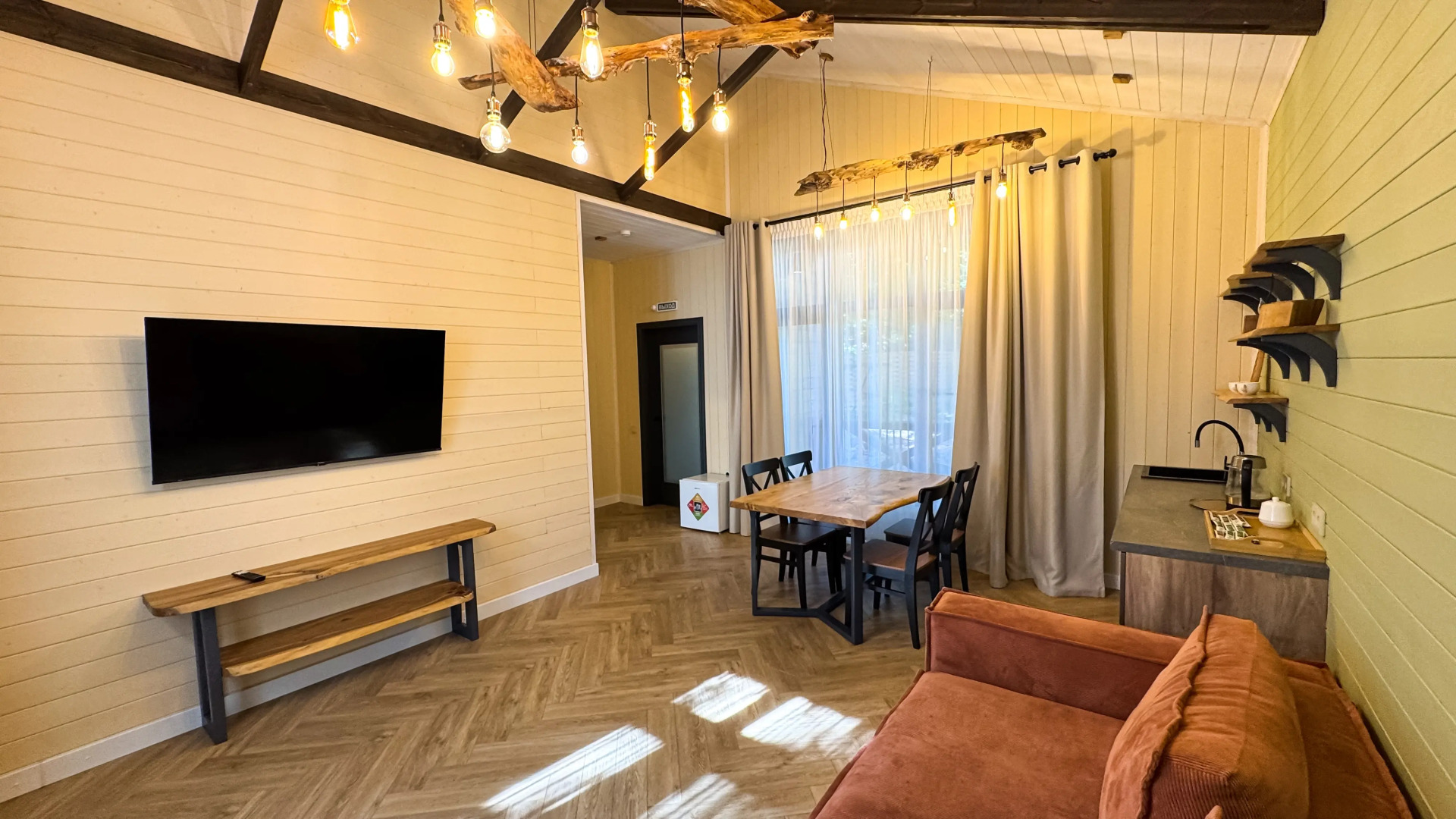 Глэмпинг Lamberty