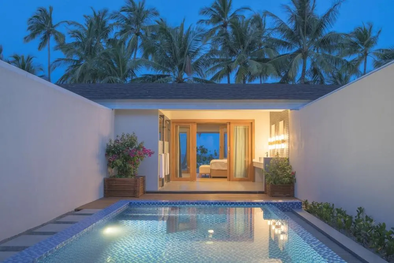 Курортный Отель Fiyavalhu Resort Maldives