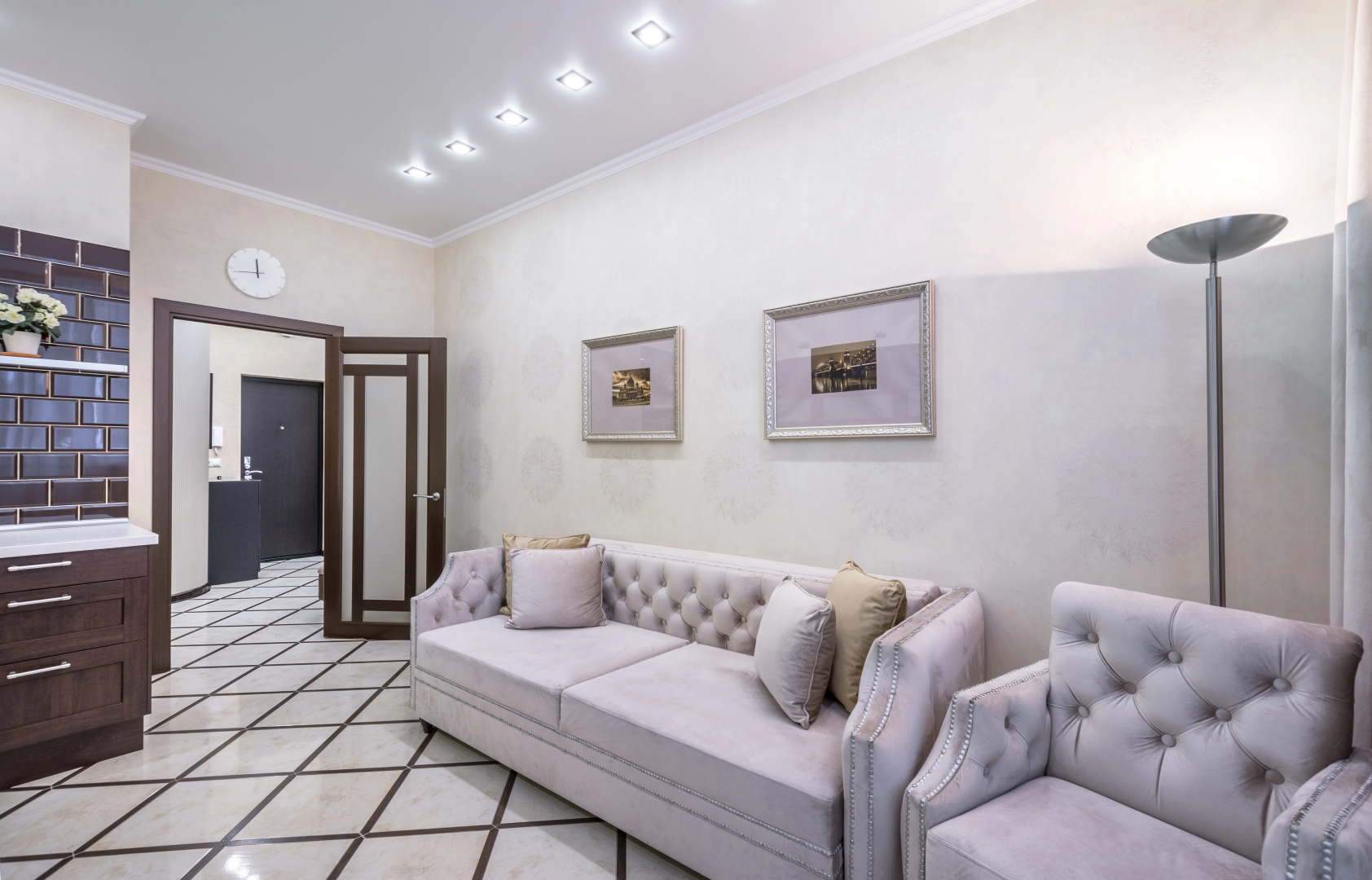 Апартаменты Admiral nearby Hilton 6