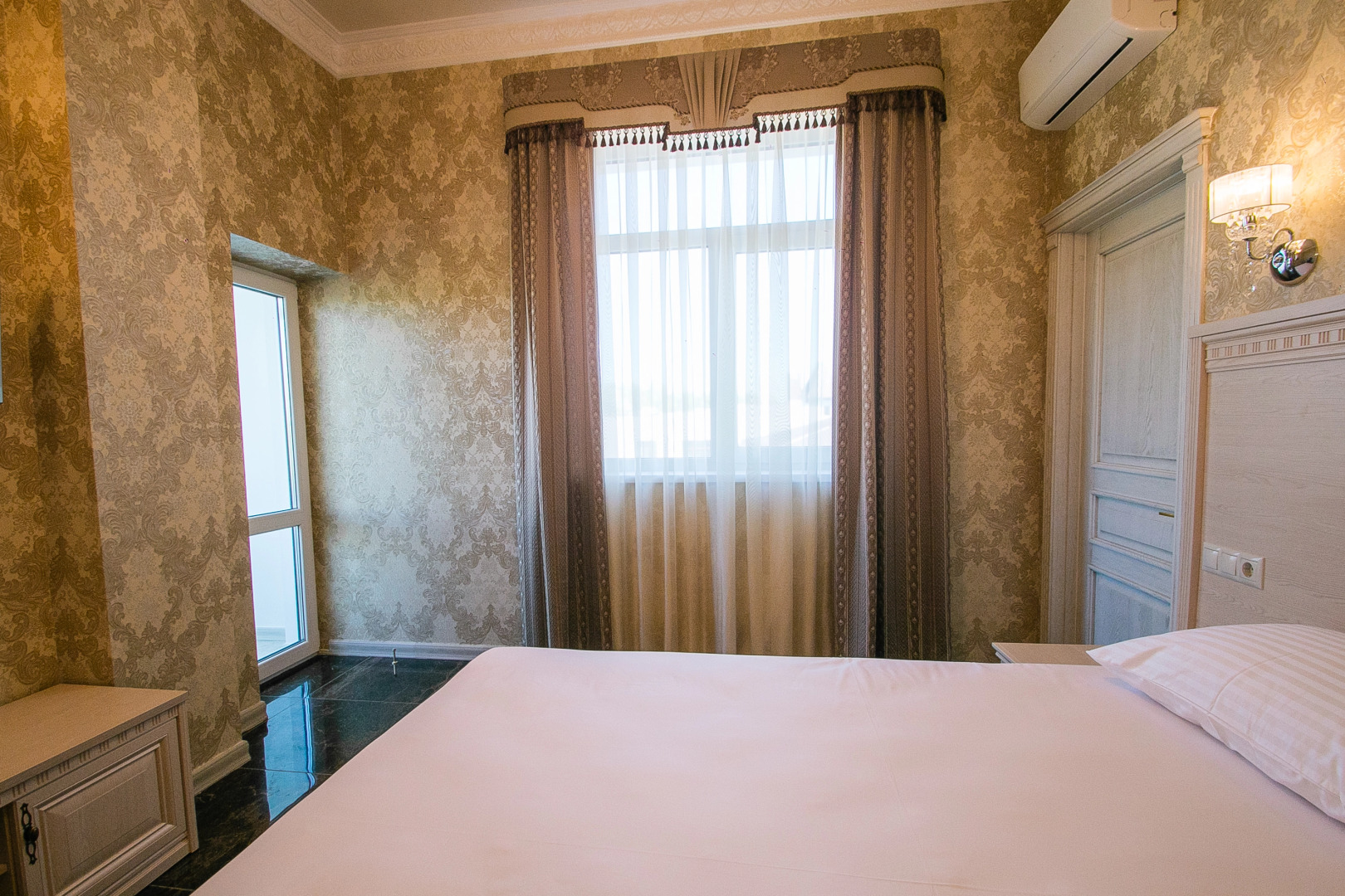 Ресторанно-Гостиничный Комплекс Голубое Озеро