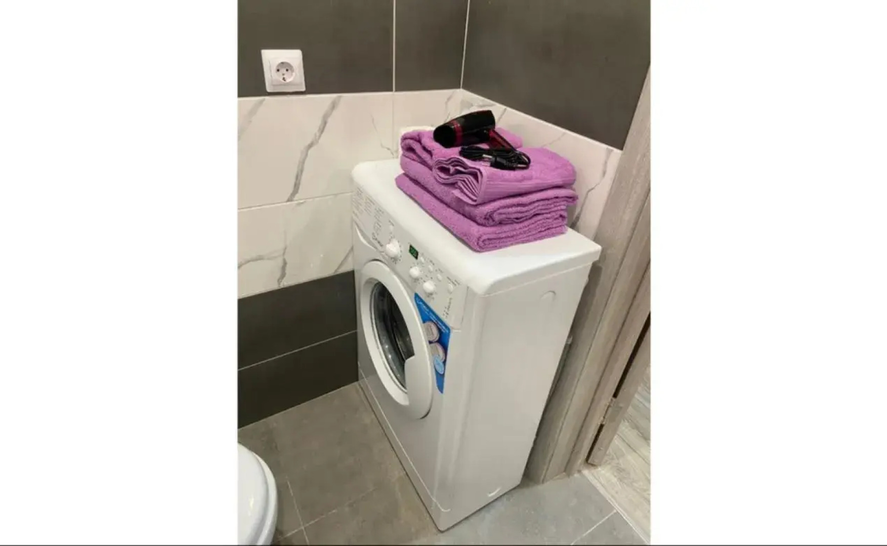 Апартаменты Эль Апарт на Содружества 66/110