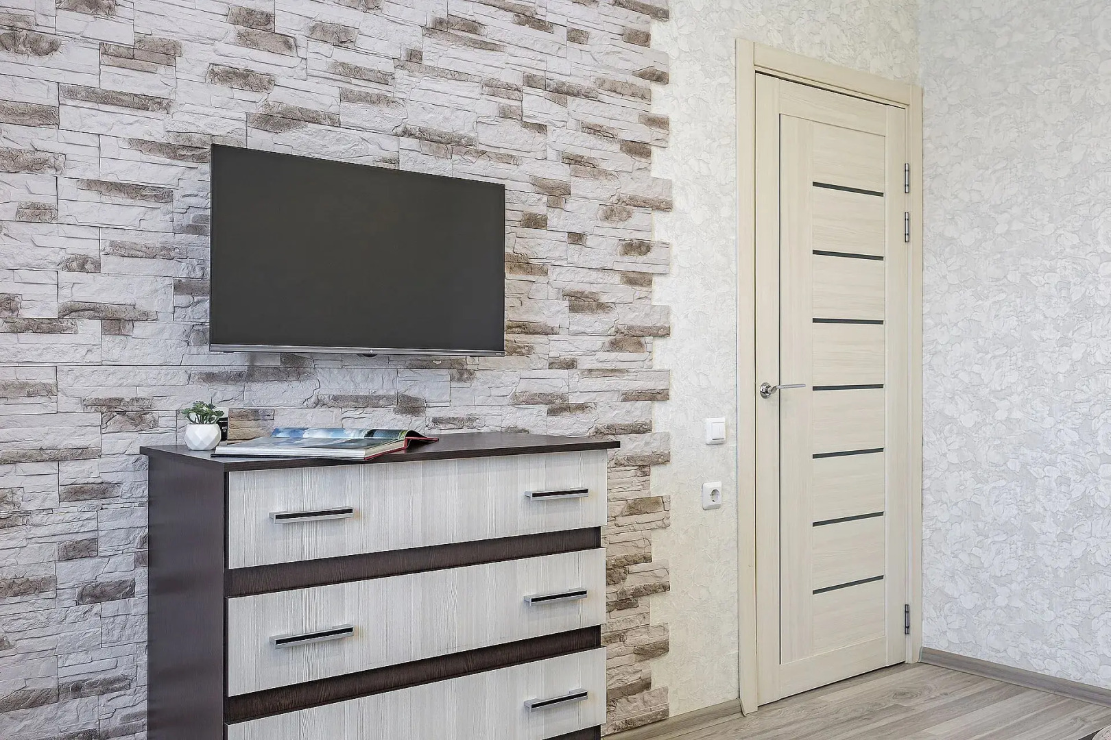 Апартаменты Стрелка на ул. Бурнаковская 51