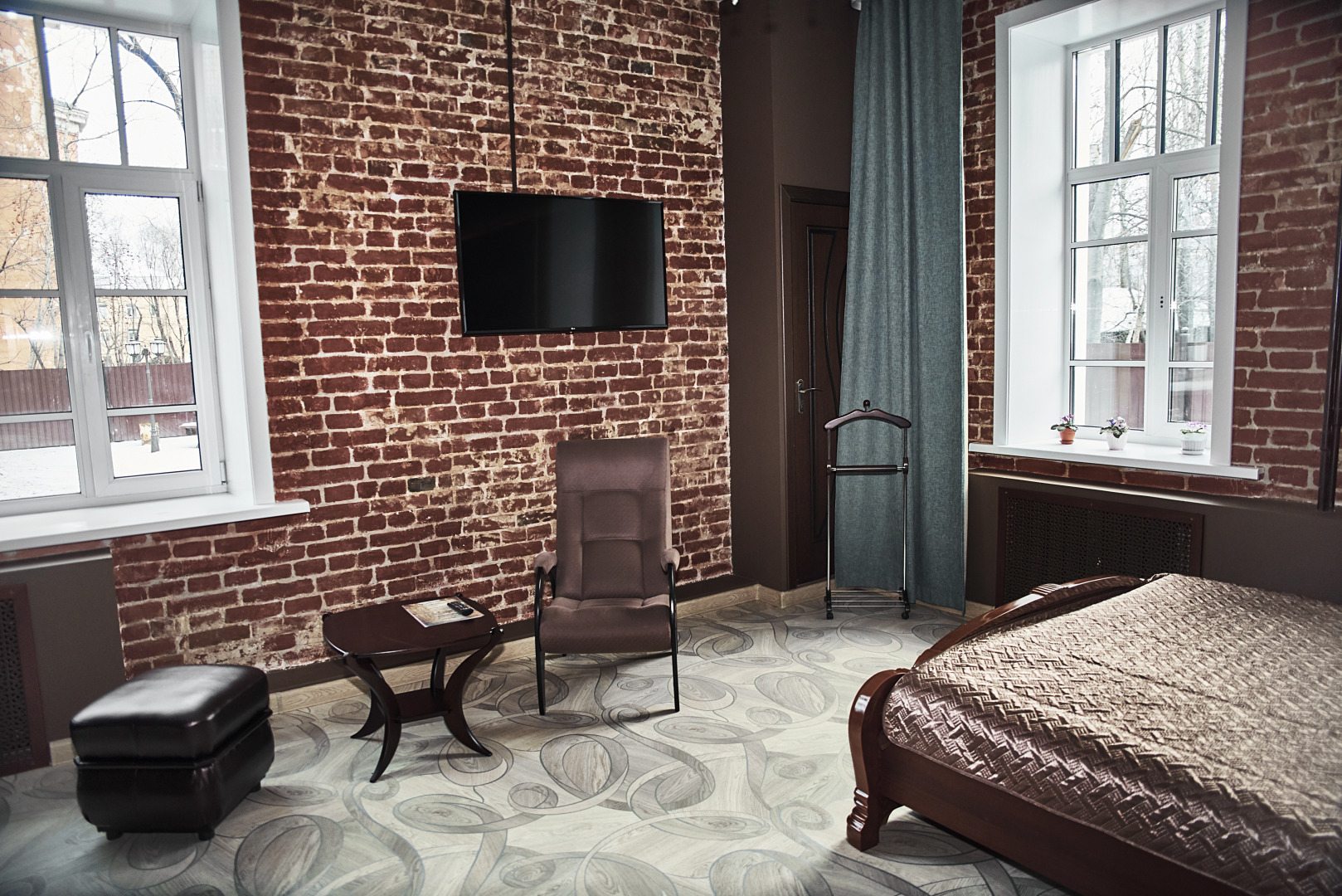 Отель Империал