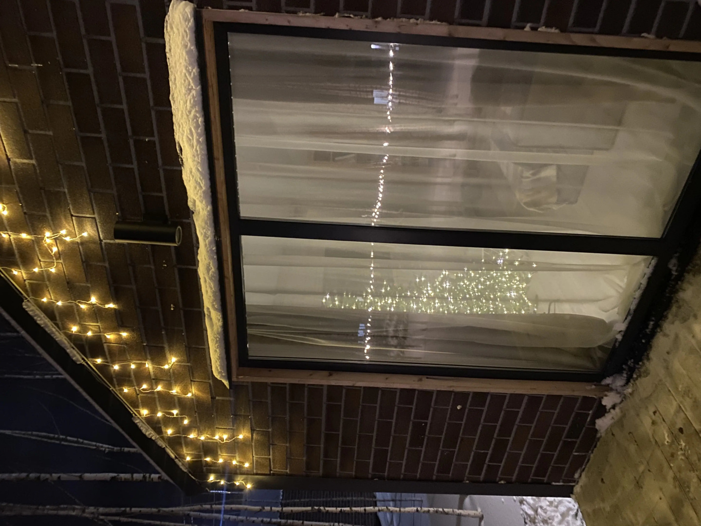 Гостевой дом в Грин Лаундж в окружении леса на берегу Истры