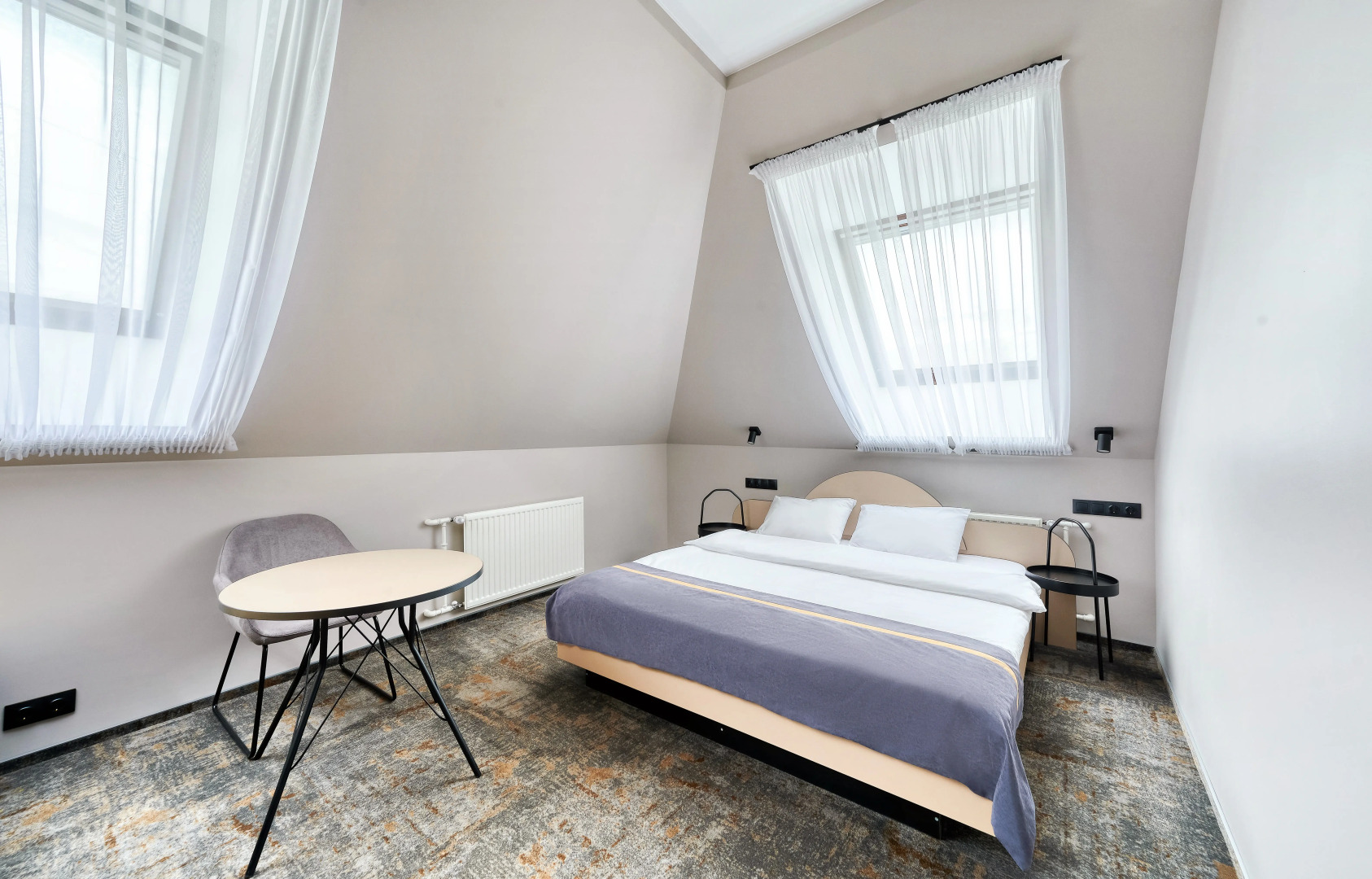 Отель Тесла