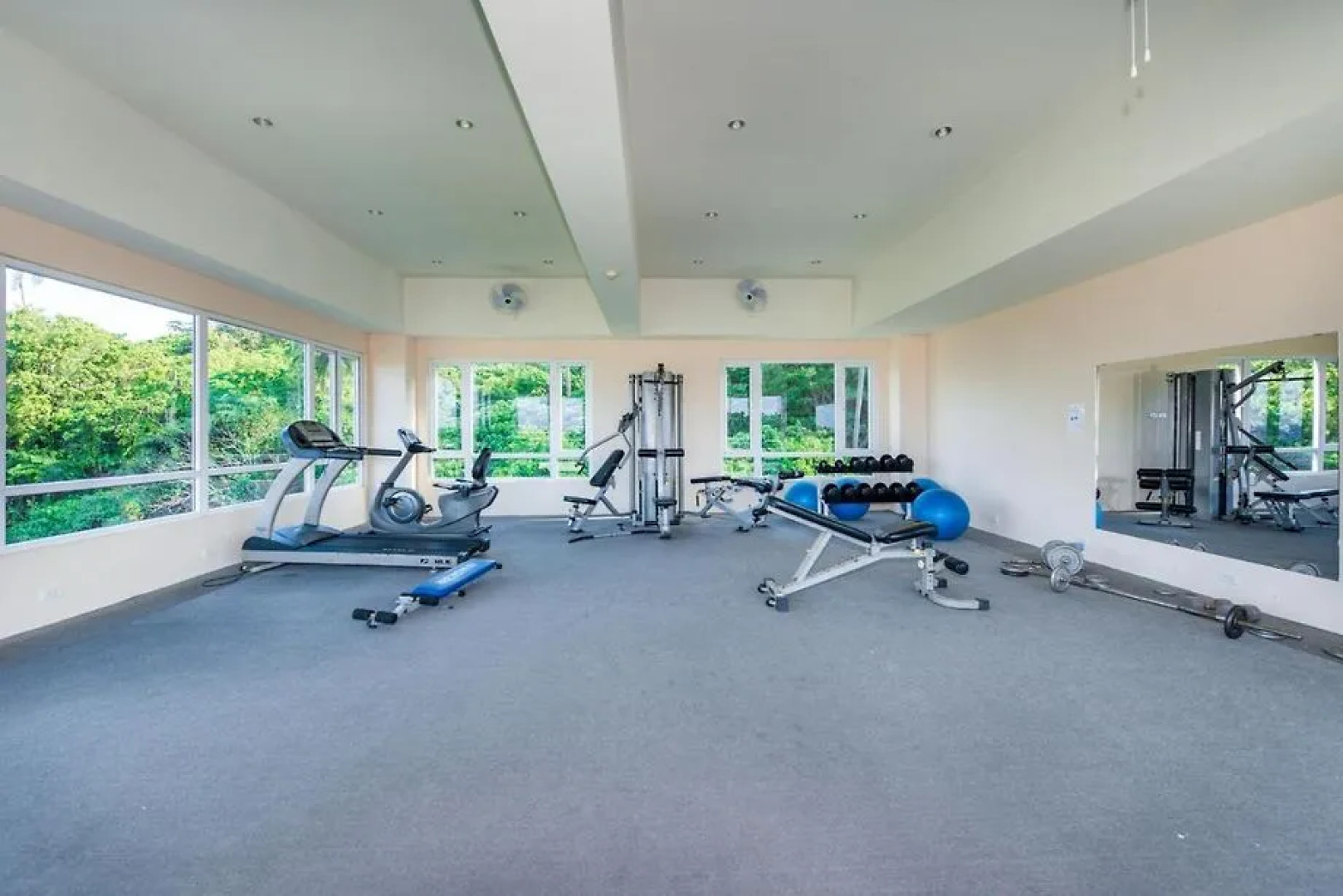 Апартаменты Sea and Sky