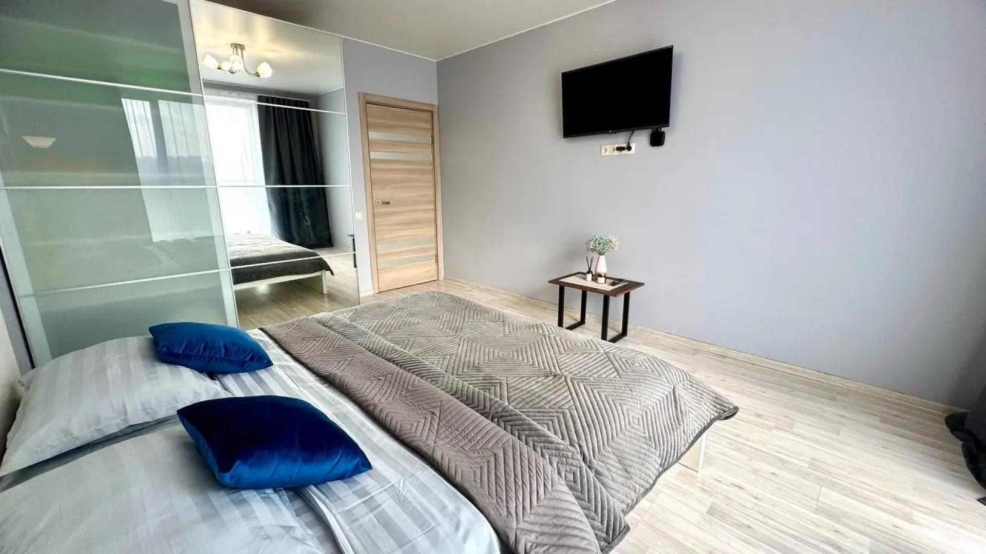 Квартира Акварели Лофт