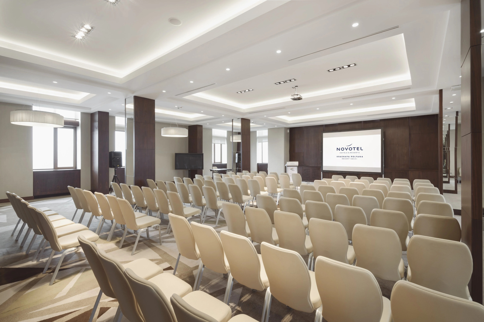 Новотель Резорт и спа Красная Поляна