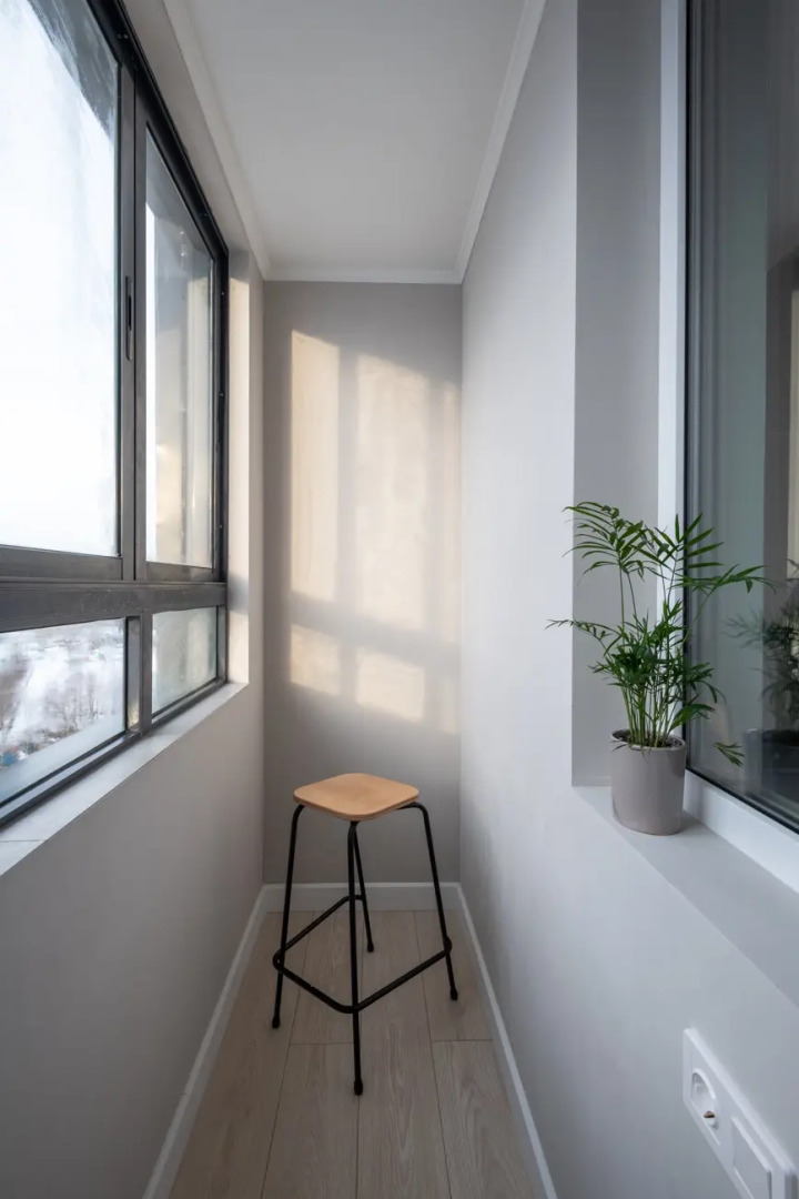 Квартира Студия серая