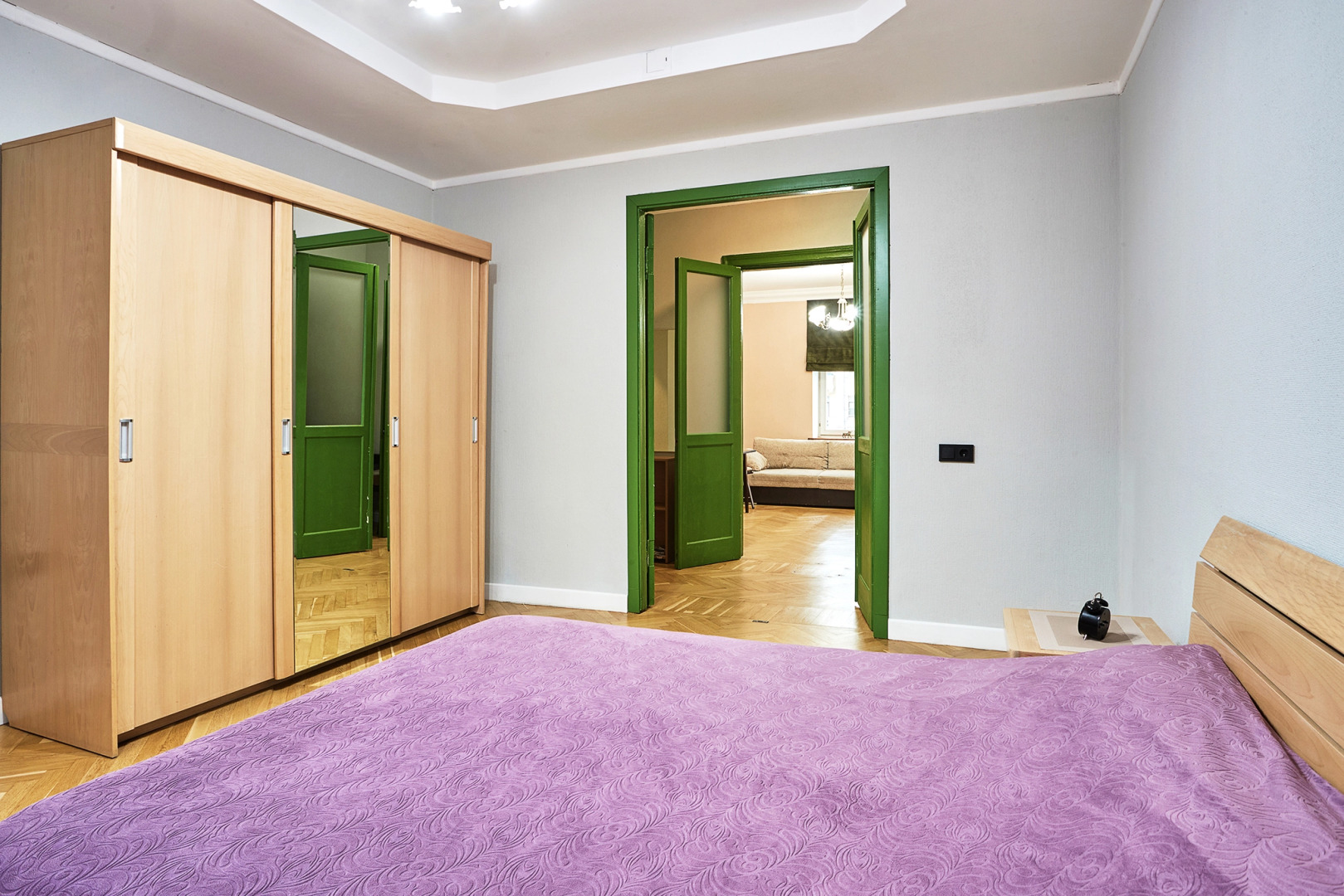 Квартира Большая квартира возле метро Площадь Победы