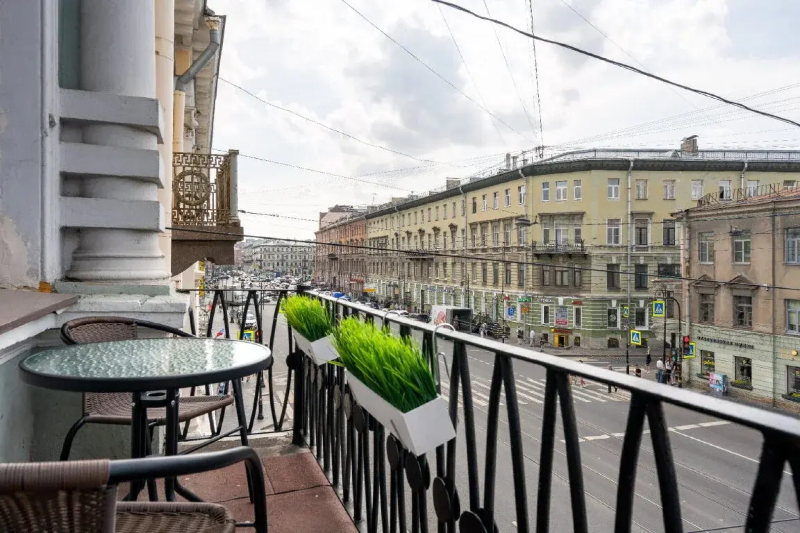 Апарт-Отель LetYourFlat Favorite Avenue