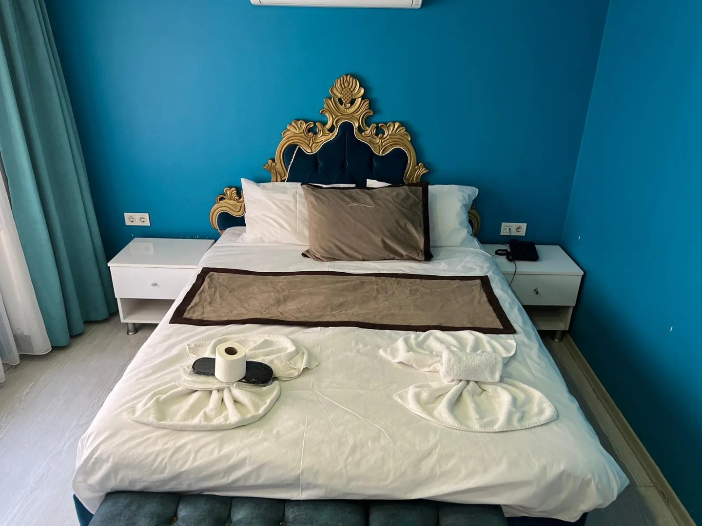 Отель Moon Blue