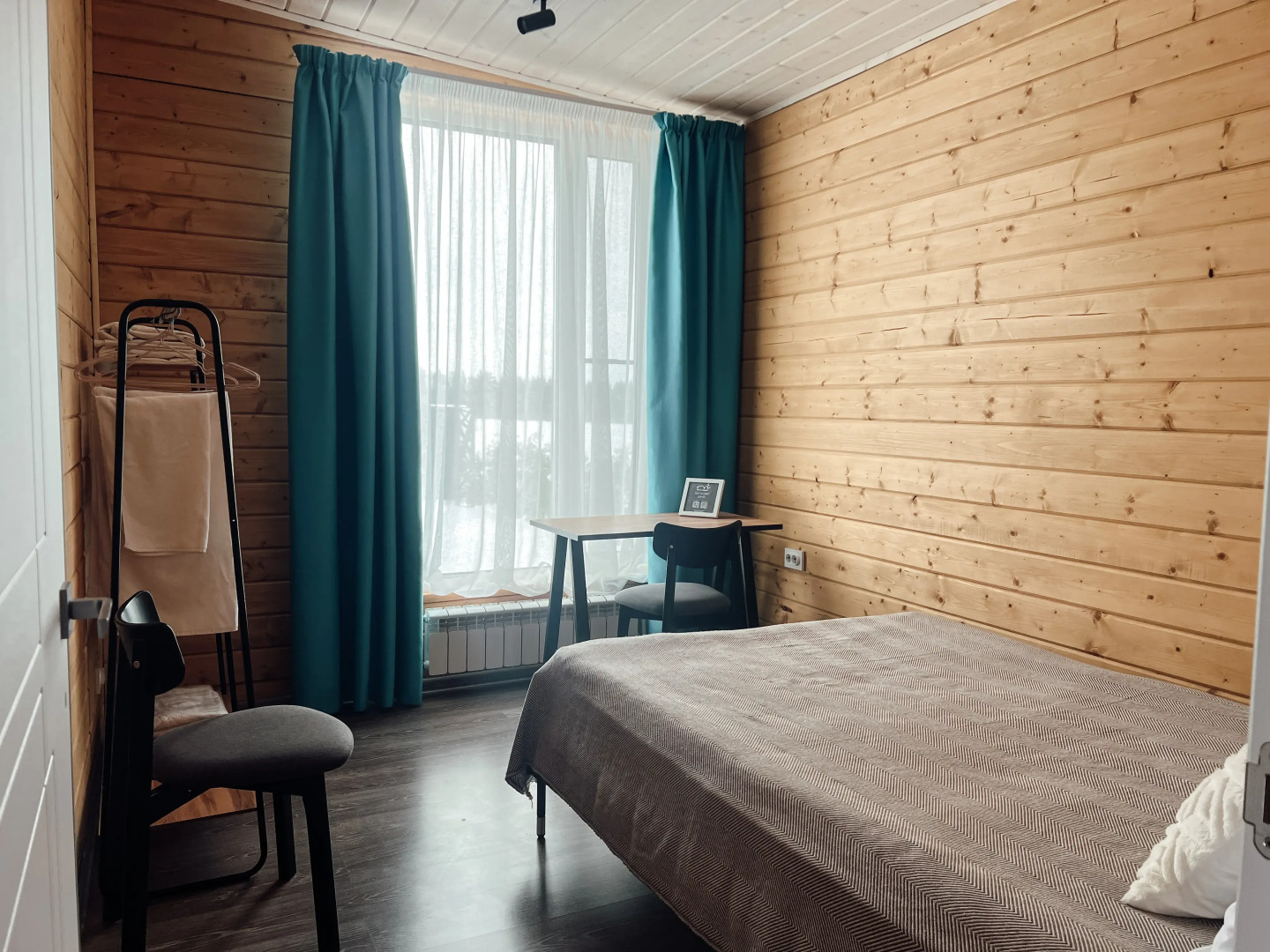 Частный дом с красивой костровой зоной