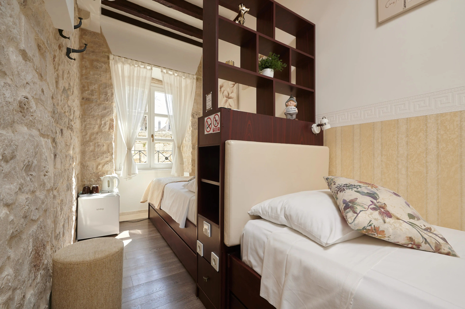 Palace Central Square