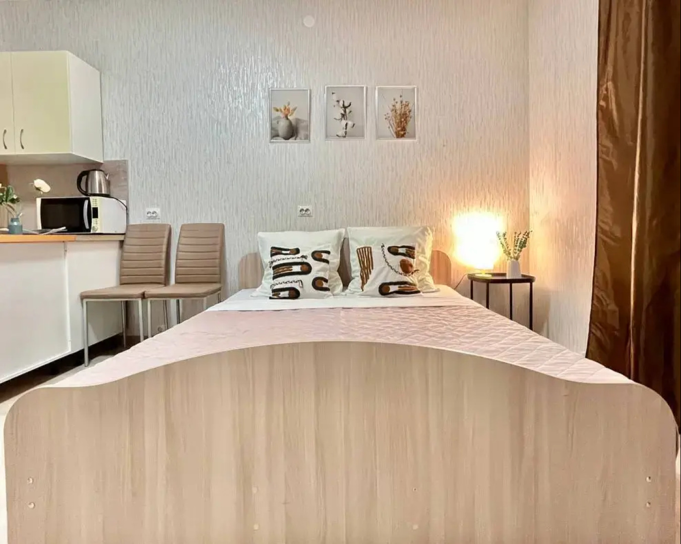 Апартаменты на Революции 52В