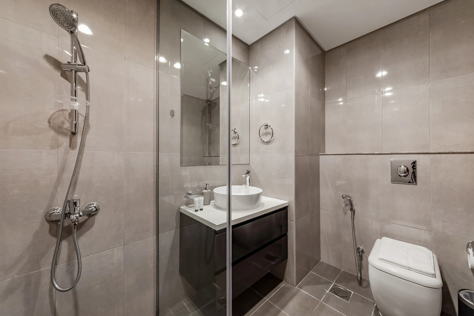 Апартаменты Stylish 1BR at Damac Merano Tower with Great View