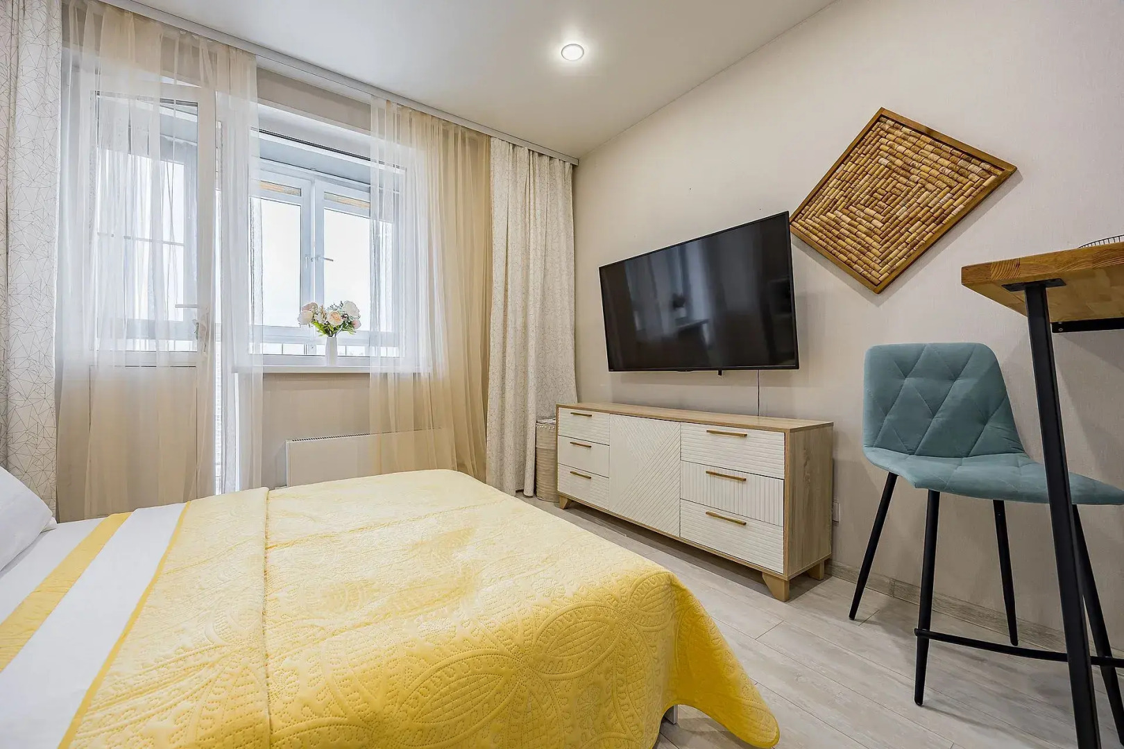 Квартира Уют у озера на 15 Этаже