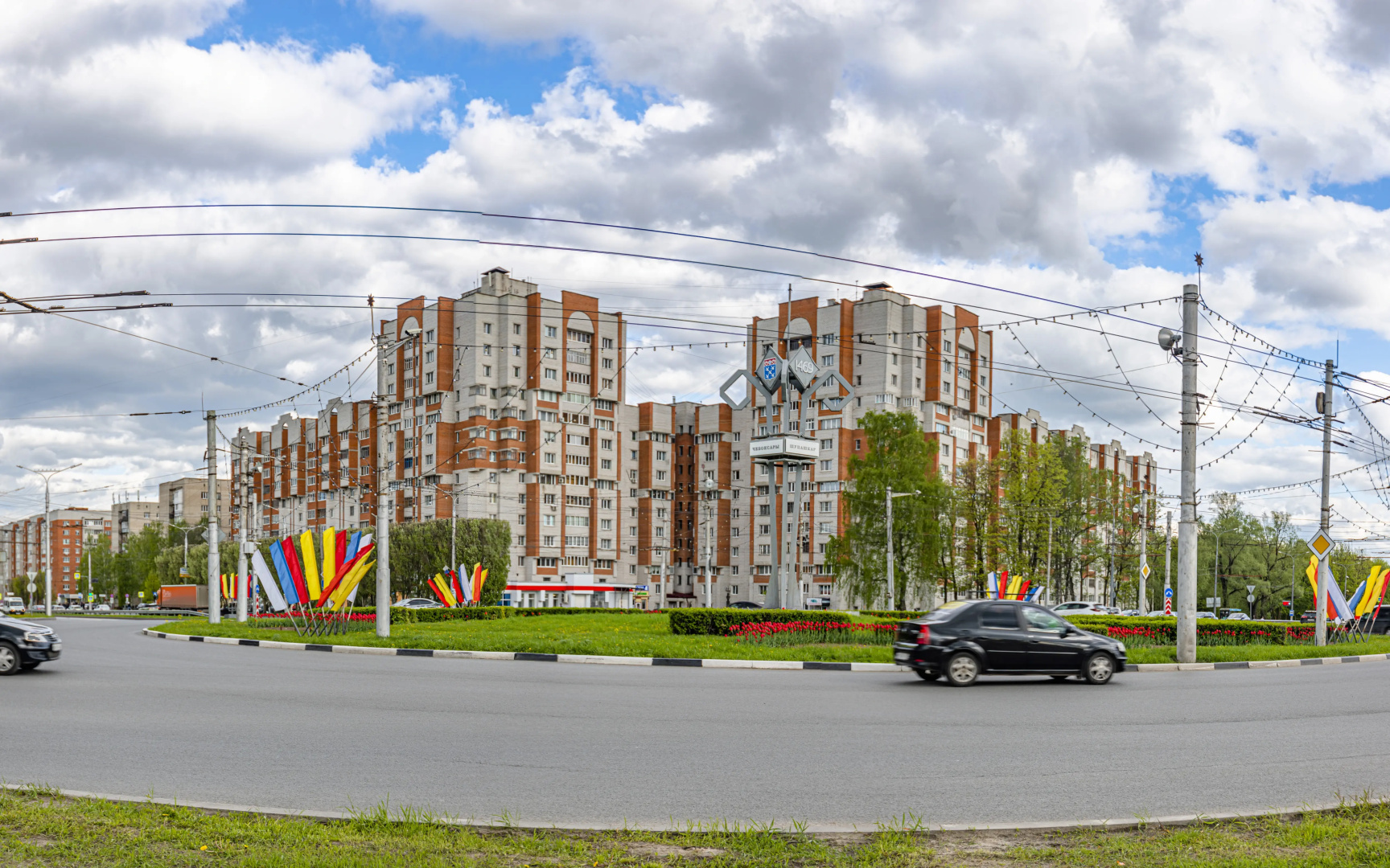 Квартира 3-к просторная недалеко от МНТК на пр.9-ой Пятилетки от RentAp, 6 сп.мест