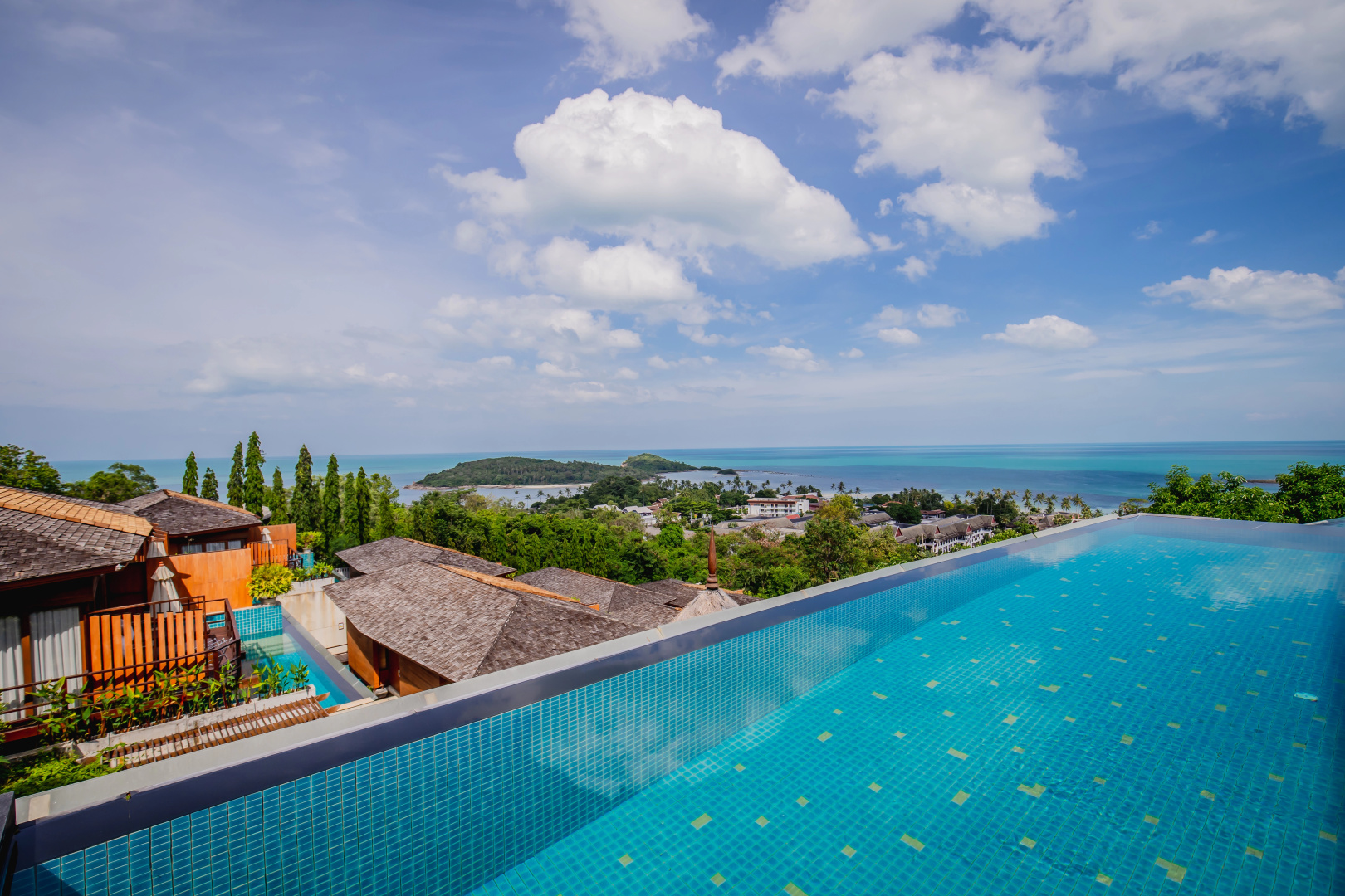 Отель KC Resort & Over Water Villas