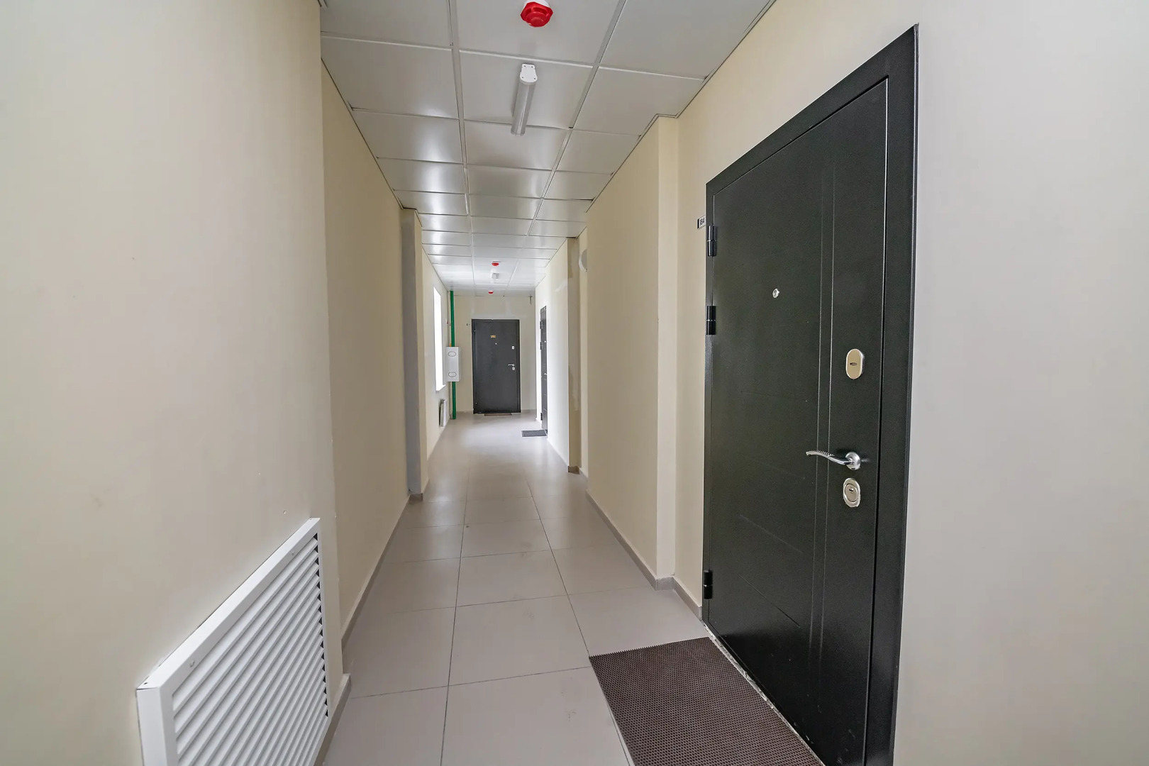 Апартаменты TopHouse на Каплунова 10 трёхкомнатные