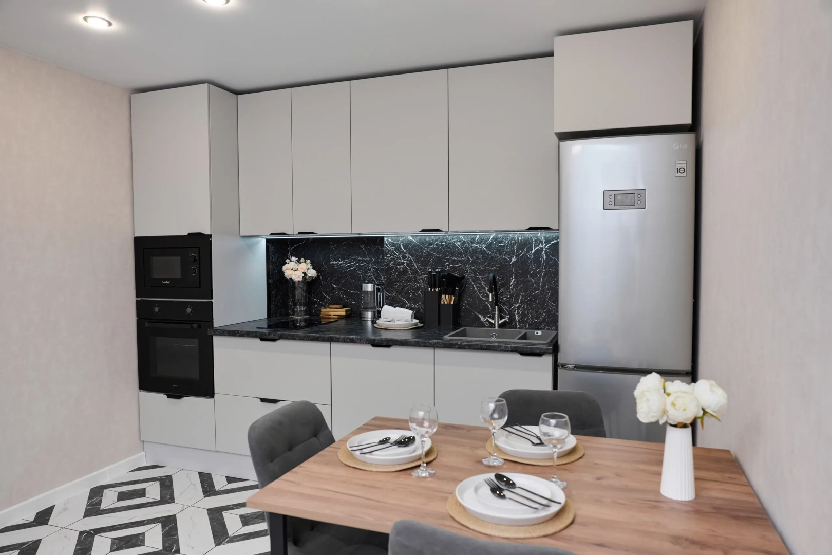 Апартаменты на Пархоменко 151/1