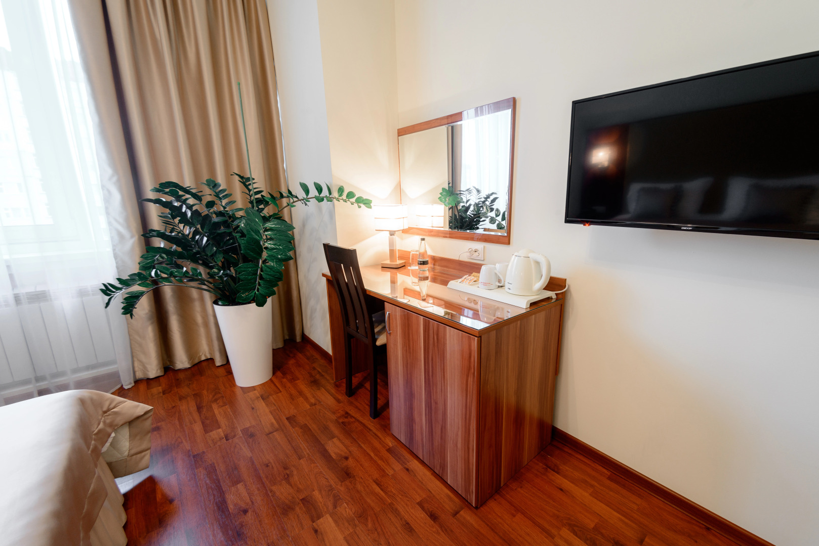 Отель Метрополис