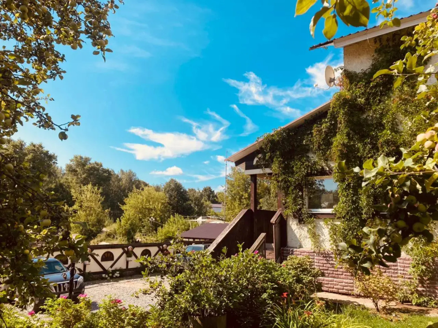 Отель Гостиничный рыболовно-охотничий комплекс Александровский Причал