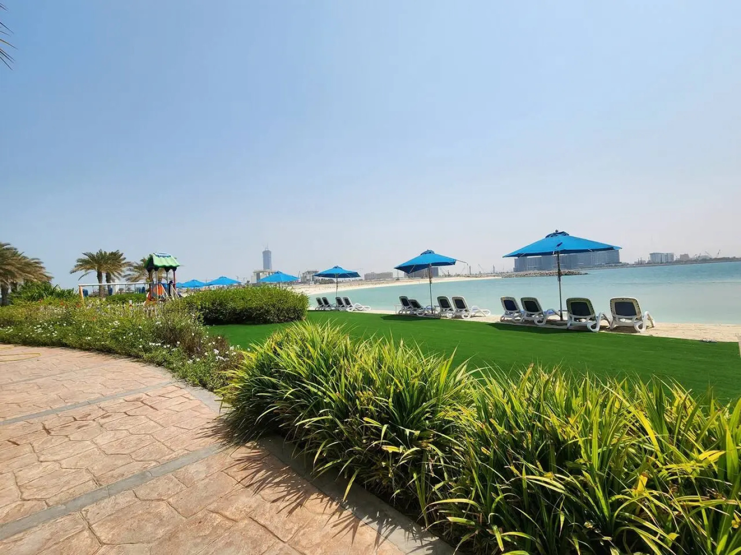 Апартаменты Glam & Family-Friendly 2-Br Duplex in Al Marjan