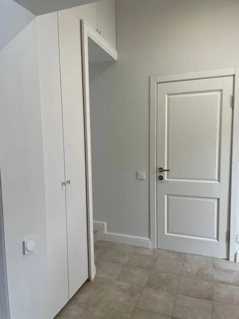 Частный дом с Бассейном у Леса