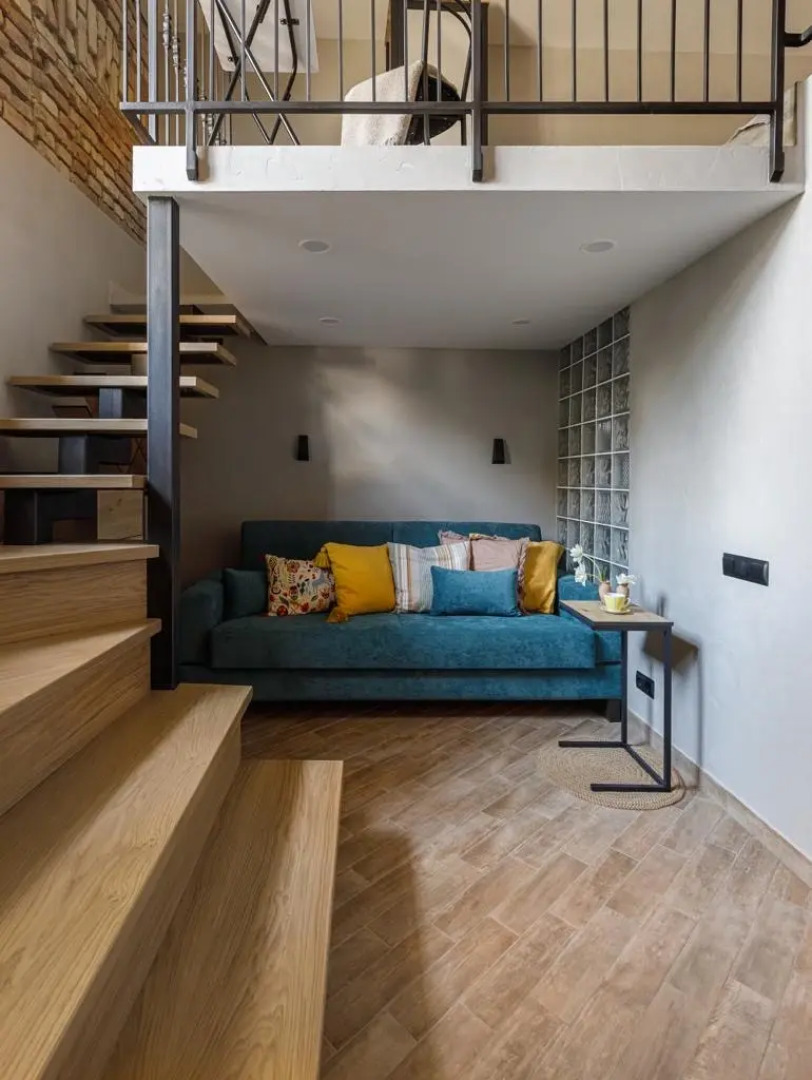 Квартира Двухуровневая Студия в Центре с Сауной