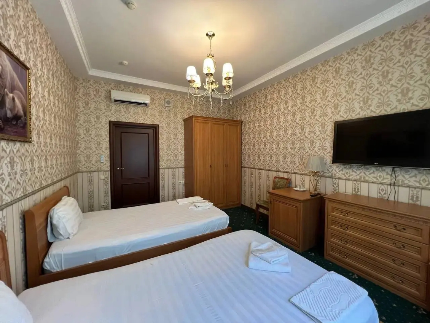 Отель Автор