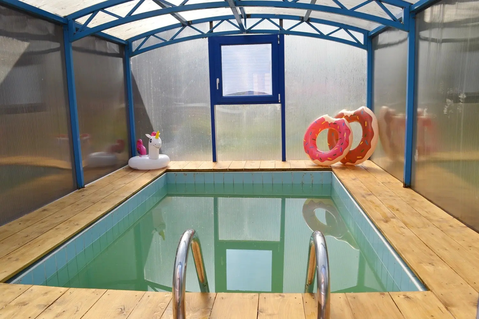 Частный дом Уютный жилой зимний в сказочно живописном месте