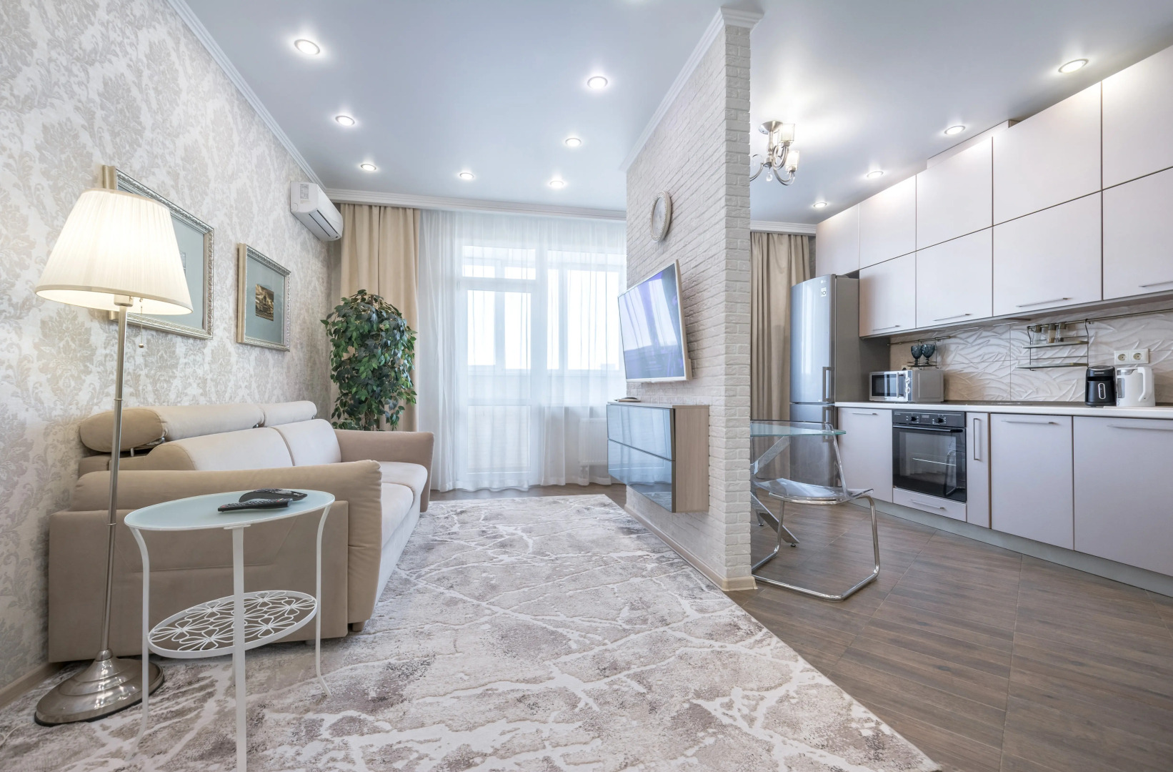 Апартаменты Admiral nearby Hilton 5