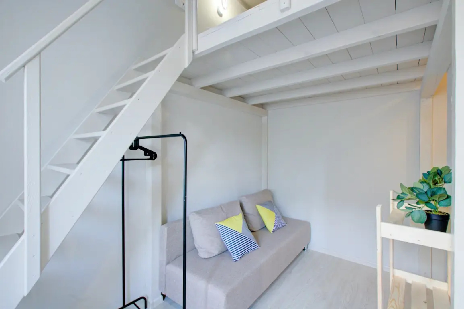 Квартира Домиго Двухуровневая Студия в Эко-Стиле