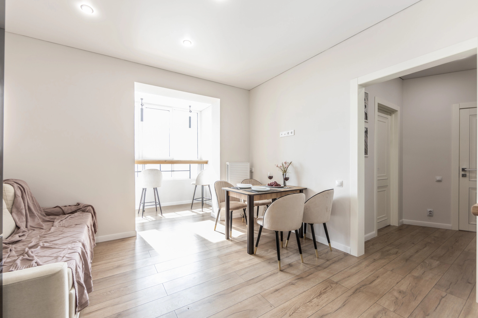 ДомТут - Апартаменты у Аквапарка "Айвазовский"