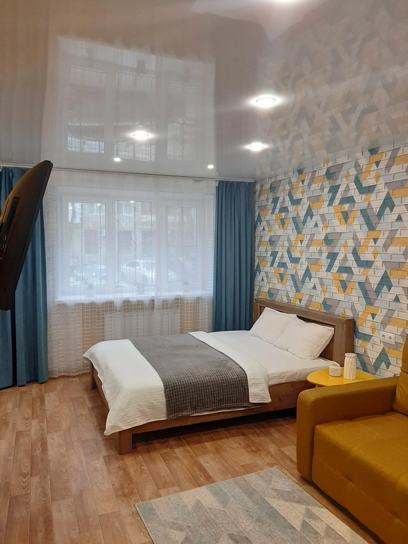 Апартаменты Yellow сети DeNewHome на Пушкинской