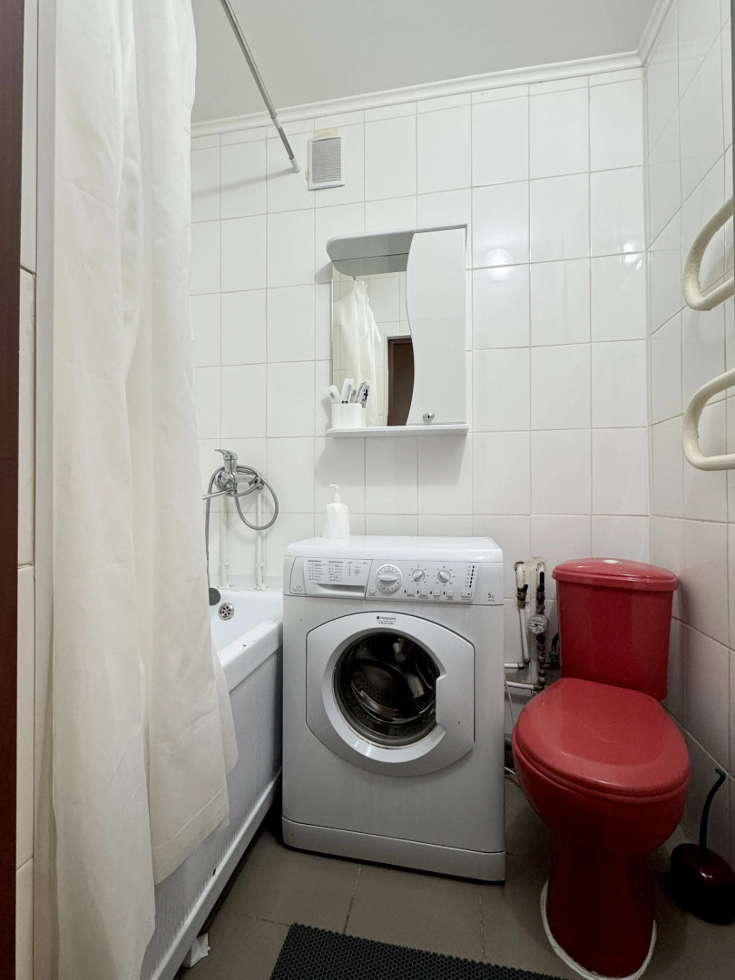 Квартира 1-й микрорайон 12