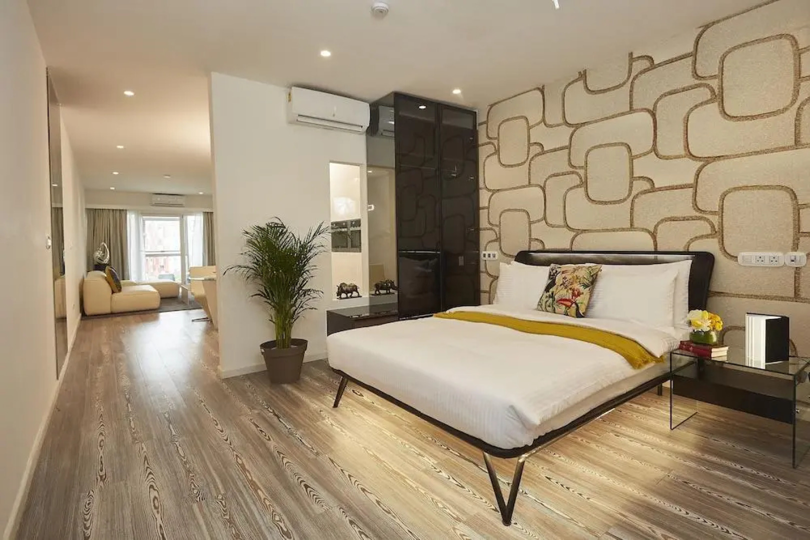 Отель Kwarleyz Residence