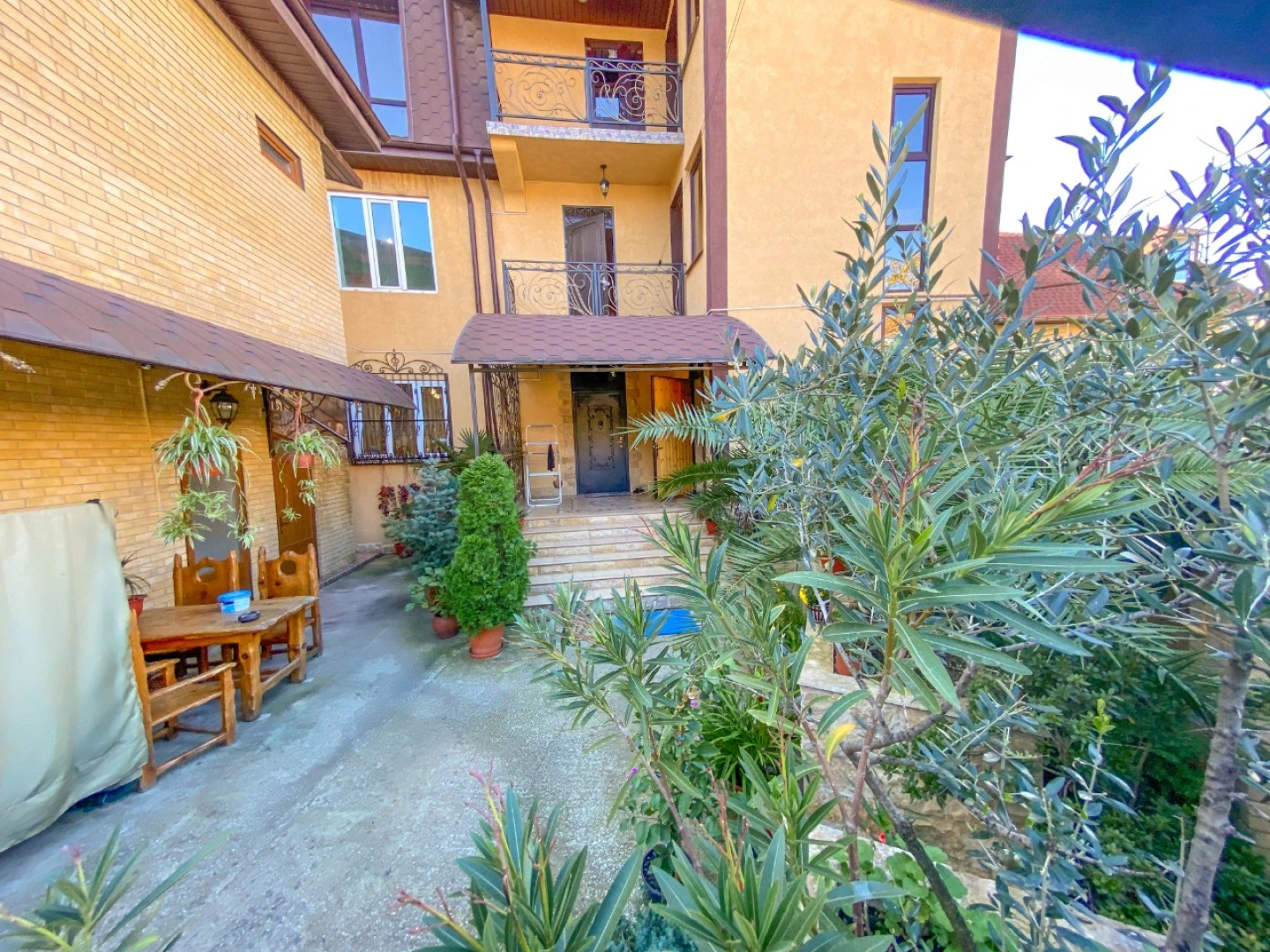 Гостевой Дом У Азы