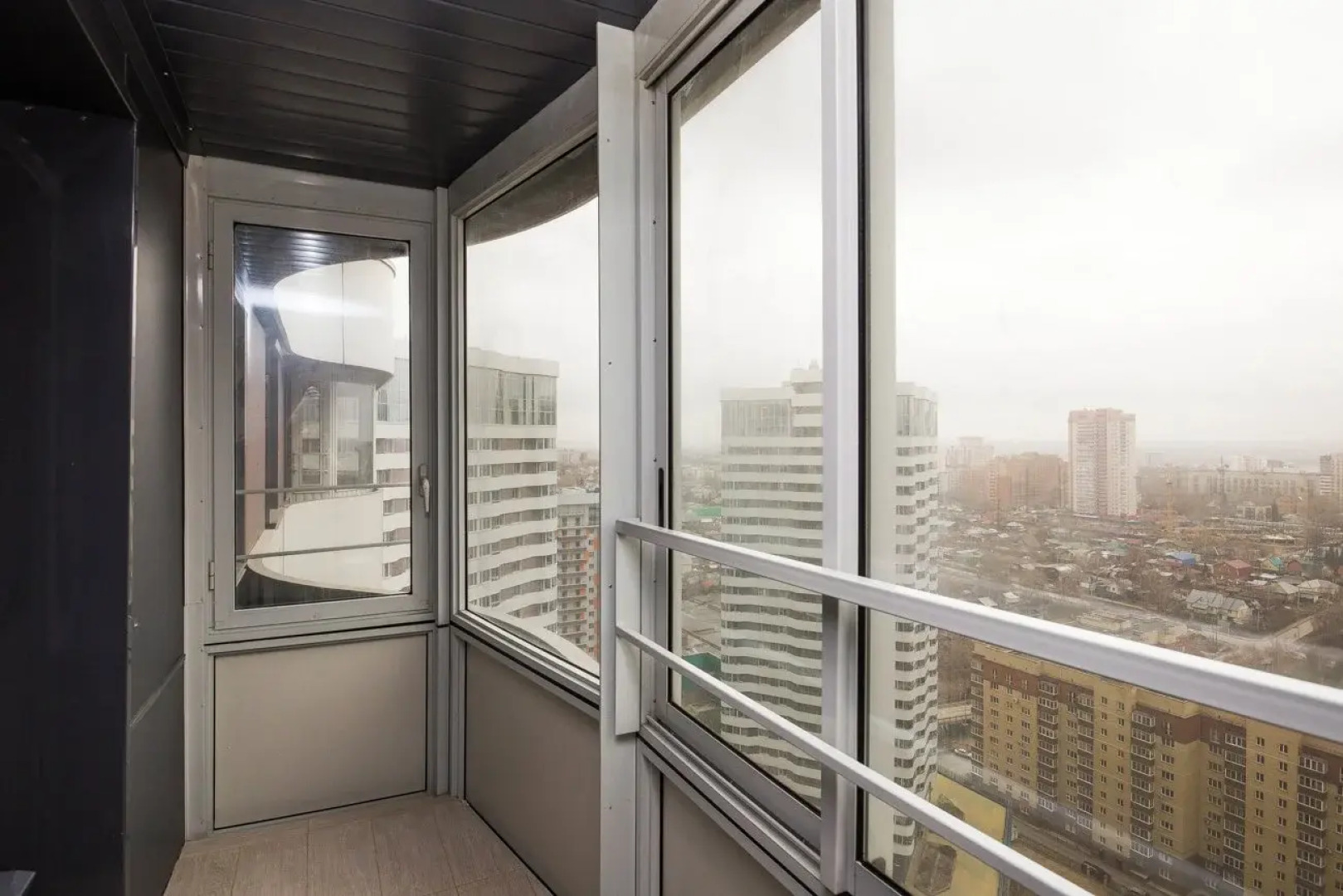 Апартаменты в Жк Оазис с Красивым Видом